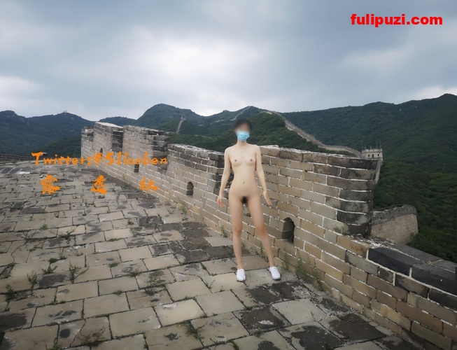 北京小姐姐【Kriss】推特极品露出 鸟巢水立方人前大胆透视装秀美乳【42P+30V/395M】