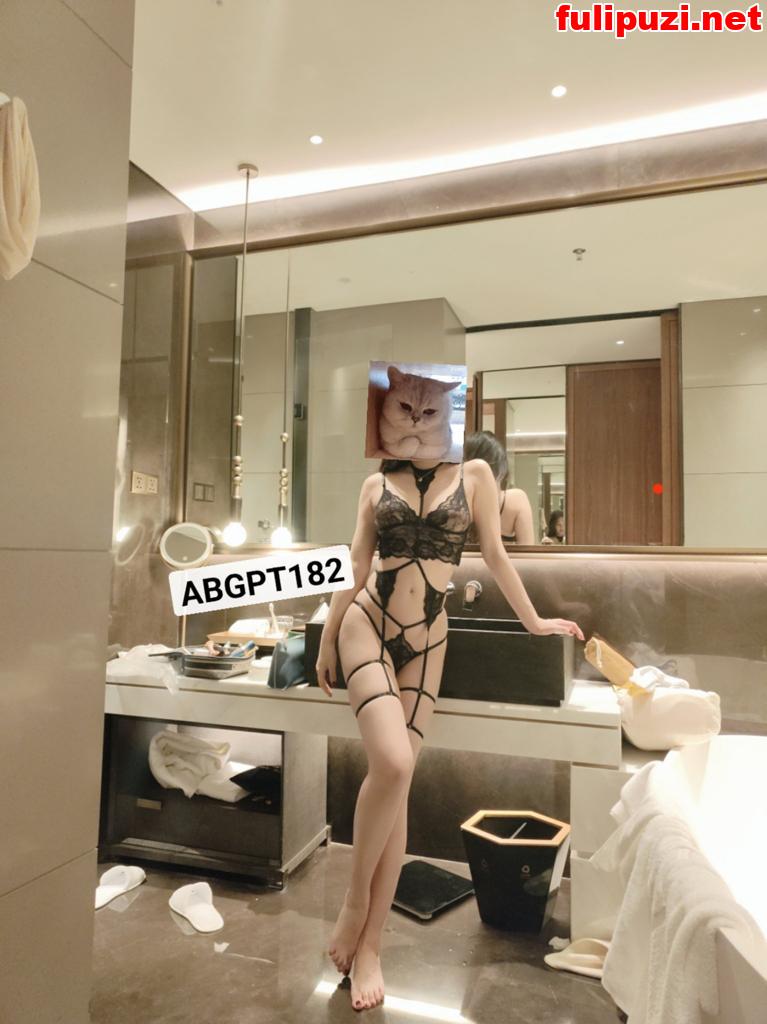 约炮大神私教培训师【A哥】推特福利 2对夫妻我寒烟哥带我双飞人气网黄寒烟妹妹【1000P+200P/1.37G】