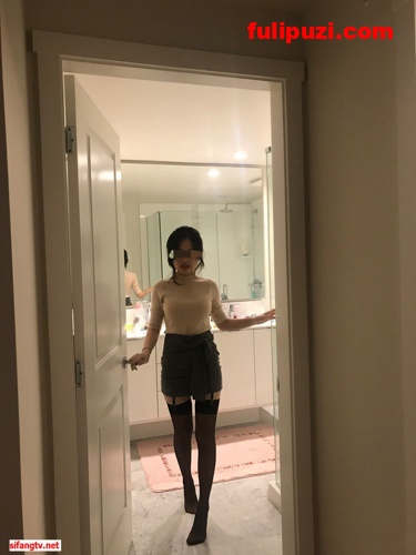 超美留学生李天宜与男友私密照外泄 口交内射笑容超甜【1V+150P/256M】