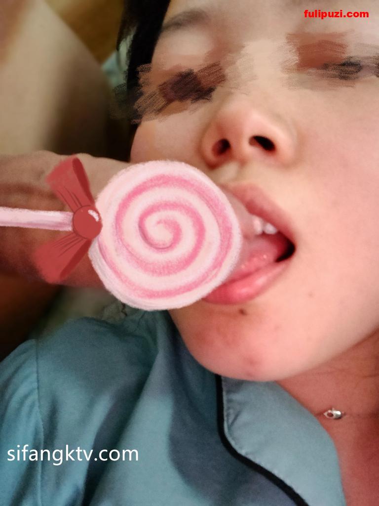 长沙学院极品反差婊胡玲丽被渣男友性爱分享流出 后入丰臀内射完美露脸【51P+30V/524M】