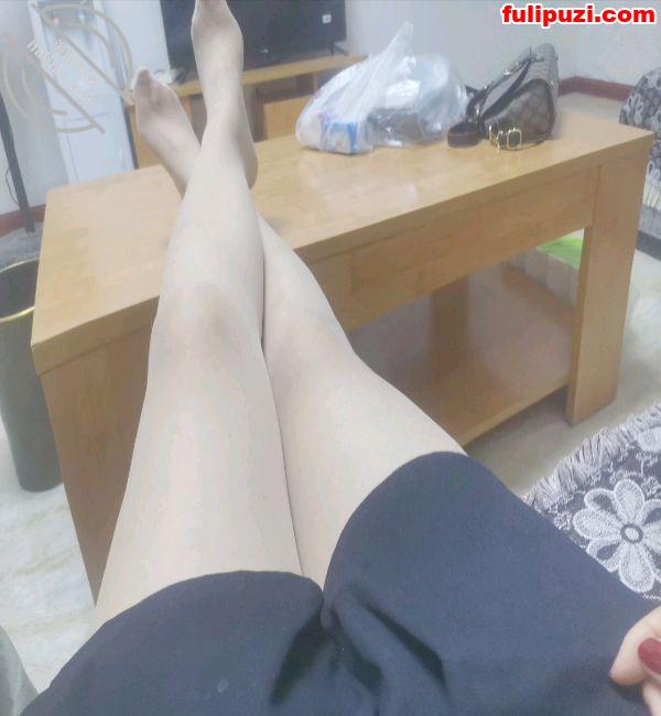 海角淫母【百合姐姐】勾引痴儿 自慰被儿子看见上头强奸了亲生儿子【133P+3V/711M】