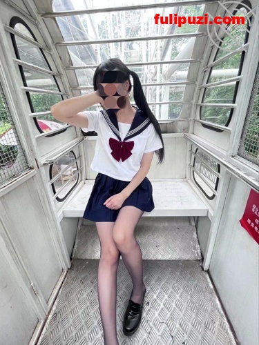 海角小伙和高考完的妹妹小钰乱伦 撕破黑丝绑住双手抓着双马尾爆操【132P+5V/682M】
