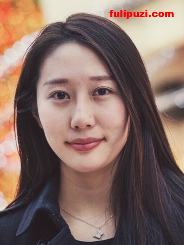 tumblr绝版系列：绝佳气质眼镜妹！超美多伦多留学生rv6188的放荡日常露出自拍【525P+7V/347M】