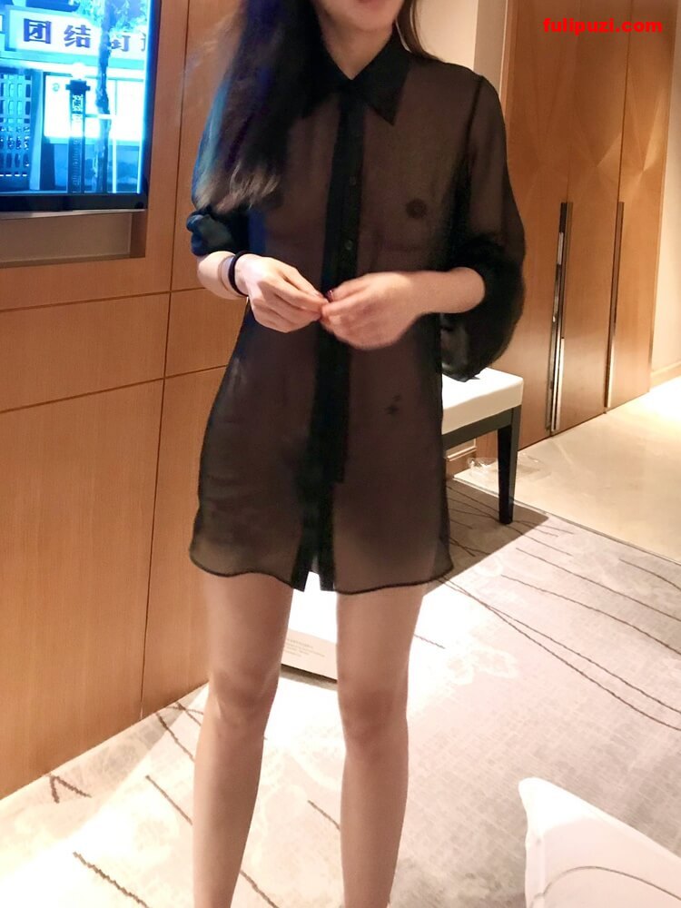 医院陪床不忘操逼打炮！ 推特淫妻大佬【总在你背后TK】和兄弟一起玩老婆【154P+189V/817M】
