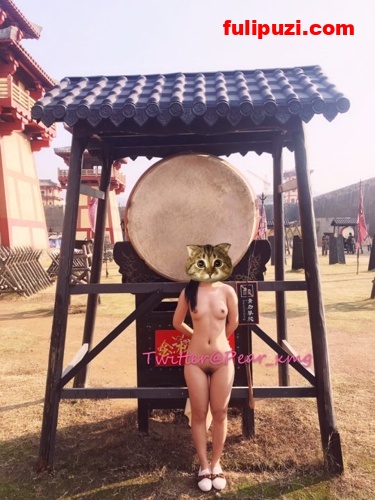 古城露出古风与色情结合！推特少妇Pear_xmg淫荡露出自拍视图集【59P+6V/87M】