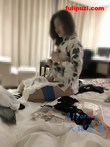 91大神大铭哥哥视图全集 舞蹈老师瑜伽教练3P良家人妻牛逼克拉斯【1200P+3V/3.98G】