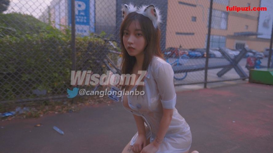 推特罕见的高颜值露脸小母狗【酒月】与主人【WisdomZ】的调教记录自拍两部合集【890P+35V/328M】