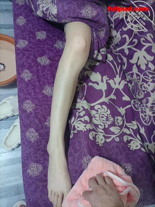 海角【我和亲姐姐的性福生活】乱伦记录 黑丝老姐太敏感了受不了我的大牛子【240P+4V/1.22G】