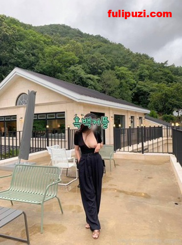 Onlyfans韩国（黑白情侣）日常性爱生活合集 女主身材好到爆炸男主精液超多【175P+30V/3.7G】