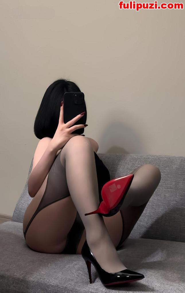 极品福利姬美女迷人的二舅妈微密圈37套视频福利合集【751P+33V/918M】