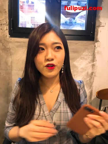 泄密系列：最美女友！微胖女神日常淫糜生活无水印原版图片+视频[509P+61V/10G]