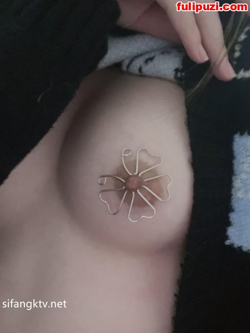 超强视觉盛宴！推特顶级调教大佬【小黑屋】花式调教御姐萝莉女奴们【338P+153V/8.63G】