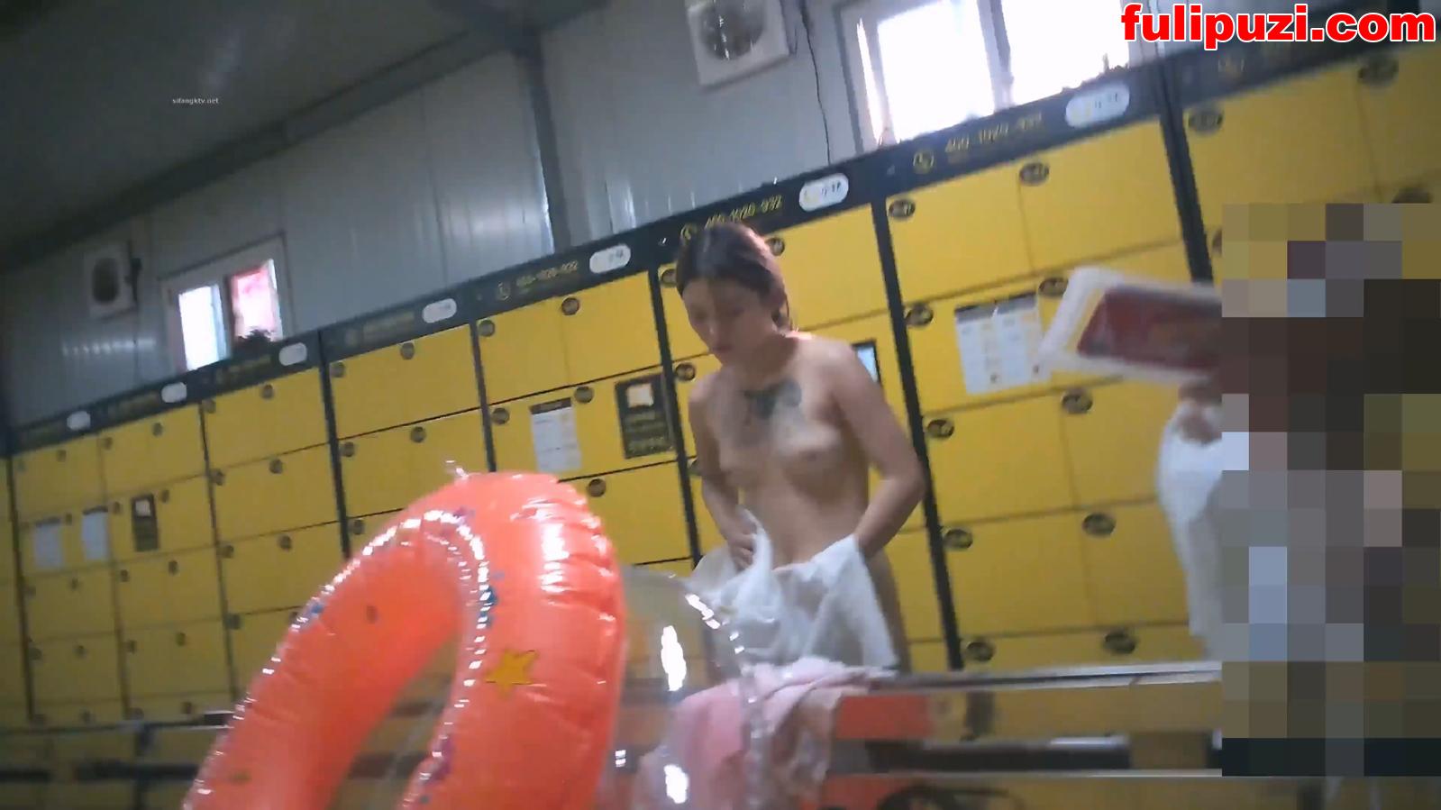 温泉洗浴中心以及水上乐园洗澡换衣偷拍合集【123V/151G】