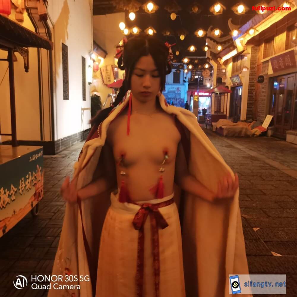 广东珠海夫妻情趣交流群重磅流出嫩妻母狗欢欢全裸露出酒店3P无套三通【211P+100V/3.1G】