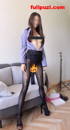 齐逼牛仔短裤完美炮架！ 推特长腿女神【喵大人】大尺度福利自拍【924P+23V/222M】