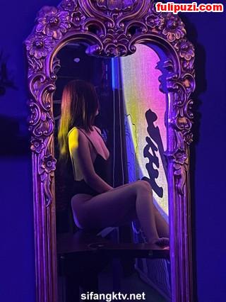 超强视觉盛宴！推特顶级调教大佬【小黑屋】花式调教御姐萝莉女奴们【338P+153V/8.63G】