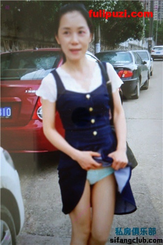 【自拍】-5位素人轻熟女辣姐姐，种类不同，换装诱惑掰穴【130P/27M】
