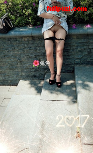 百度云泄密系列6-国内四处旅游和男友大胆露点打炮【186V+102P/650M】