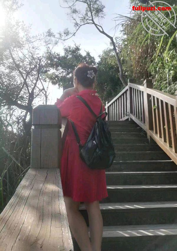 海角【和妈妈在出租房的故事】合集 就要在老爸搞过老妈的床上搞她【141P+24V/2.98G】