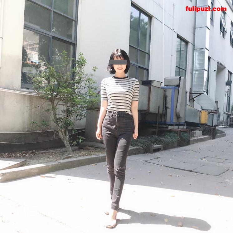 青岛公司管理层美女【霞姐】不雅视频泄密 露脸3P全裸SPA激情性爱【19P+27V/205M】