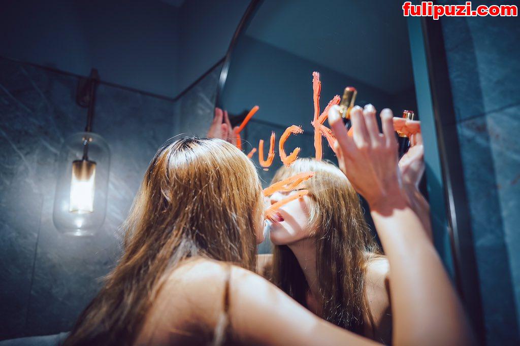 上海摄影艺术家【艺欲】推特绝版福利 高颜值模特复古风情色艺术摄影【337P+6V/81M】