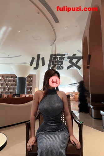 巨乳人妻【小魔女】推特福利 梦幻联动小鲸鱼姐妹互舔高潮【215P+40V/251M】