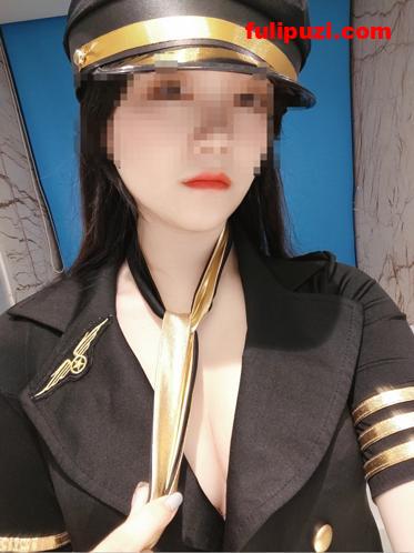 草榴博主【奔波尔霸】福利贴合集 开放式婚姻新婚娇妻VS一众肌肉猛男多人运动【413P/950M】