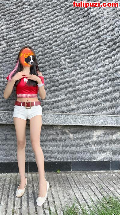 海角大神【长腿女儿丽丽】乱伦后续 考试前酒店大床房上让女儿高潮了两次【97P+7V/1.07G】