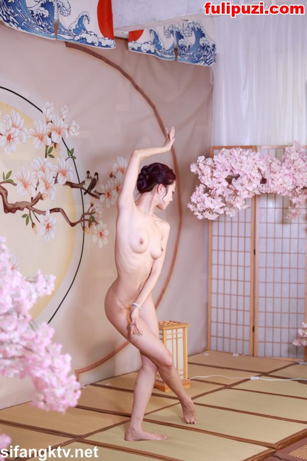 三位艺校毕业小姐姐下海顶级私拍女体艺术 【小爽+珺珺+喏闵】古装一字马极品美鲍鱼【2784P+1V/5.17G】