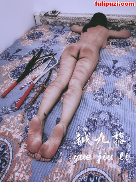 帝都圈龄24年的男S【钺九黎】推特调教 挑战极限母狗尿道插水龙头放尿【310P+150P/961M】