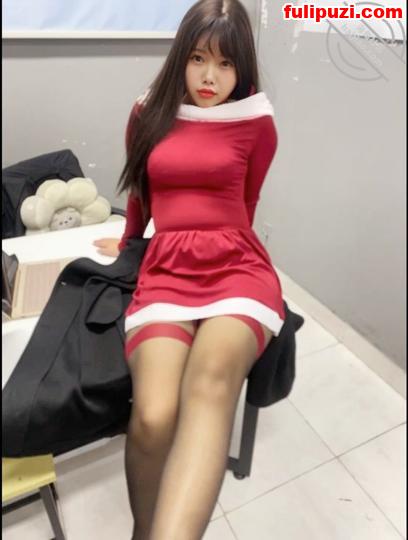 海角【舅妈的爱情故事】乱伦后续1 酒后乱性当着小舅操舅妈【260P+13V/2.83G】