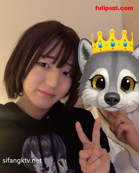 多人寻求的TS混战亜依福利 老婆被轮番口爆后和绿帽老公激情舌吻【495P+145V/3.75G】