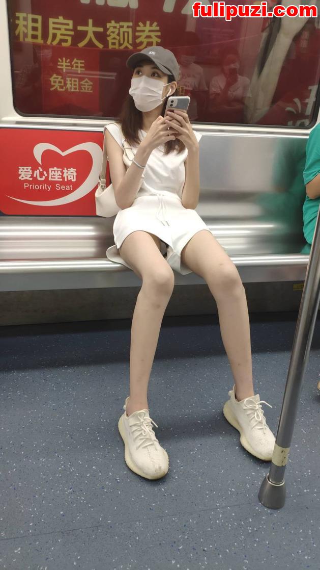 利铺子独家首发！推特博主100套合集系列第39弹【28000P+11000V/49G】